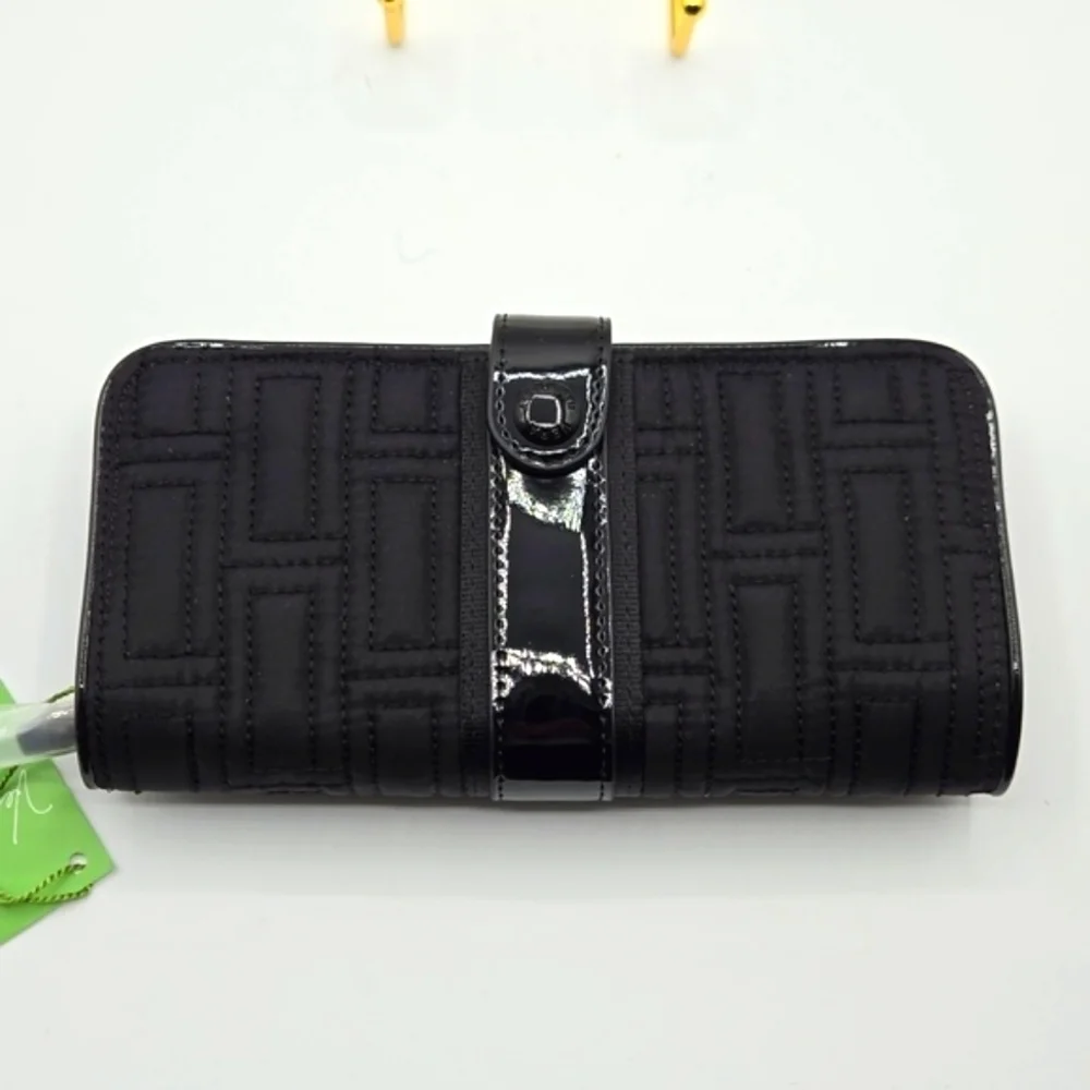 VERA BRADLEY NWT Snap Tab  Continental Wallet Black